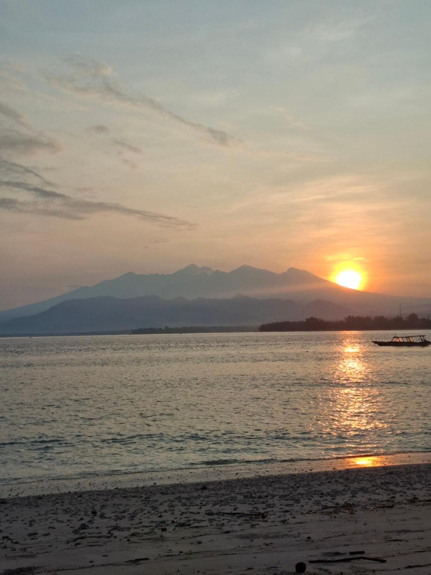 Mandala Beach Healing Rooms Gili Air Ngoại thất bức ảnh